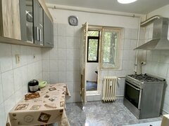 Militari, zona Apusului, bld Uverturii, et. 1/4, bloc 1980, 2 bai